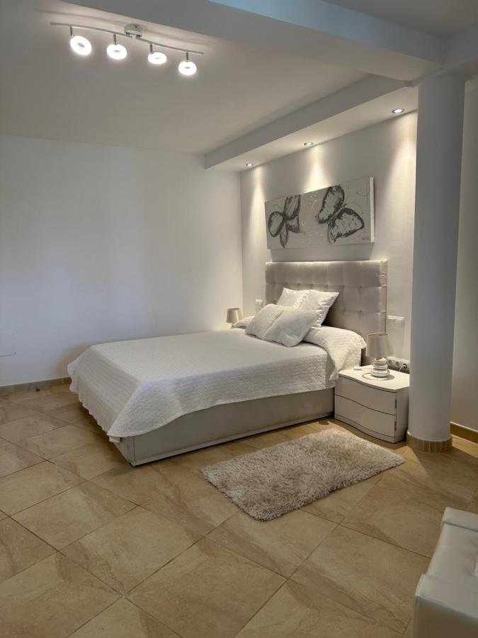 Villa President Cosmos Playa de Muro  Exterior foto